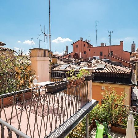 A Pochi Passi Dalla Finestrella Di Via Piella By Wonderful Italy Apartamento Bolonha Exterior foto