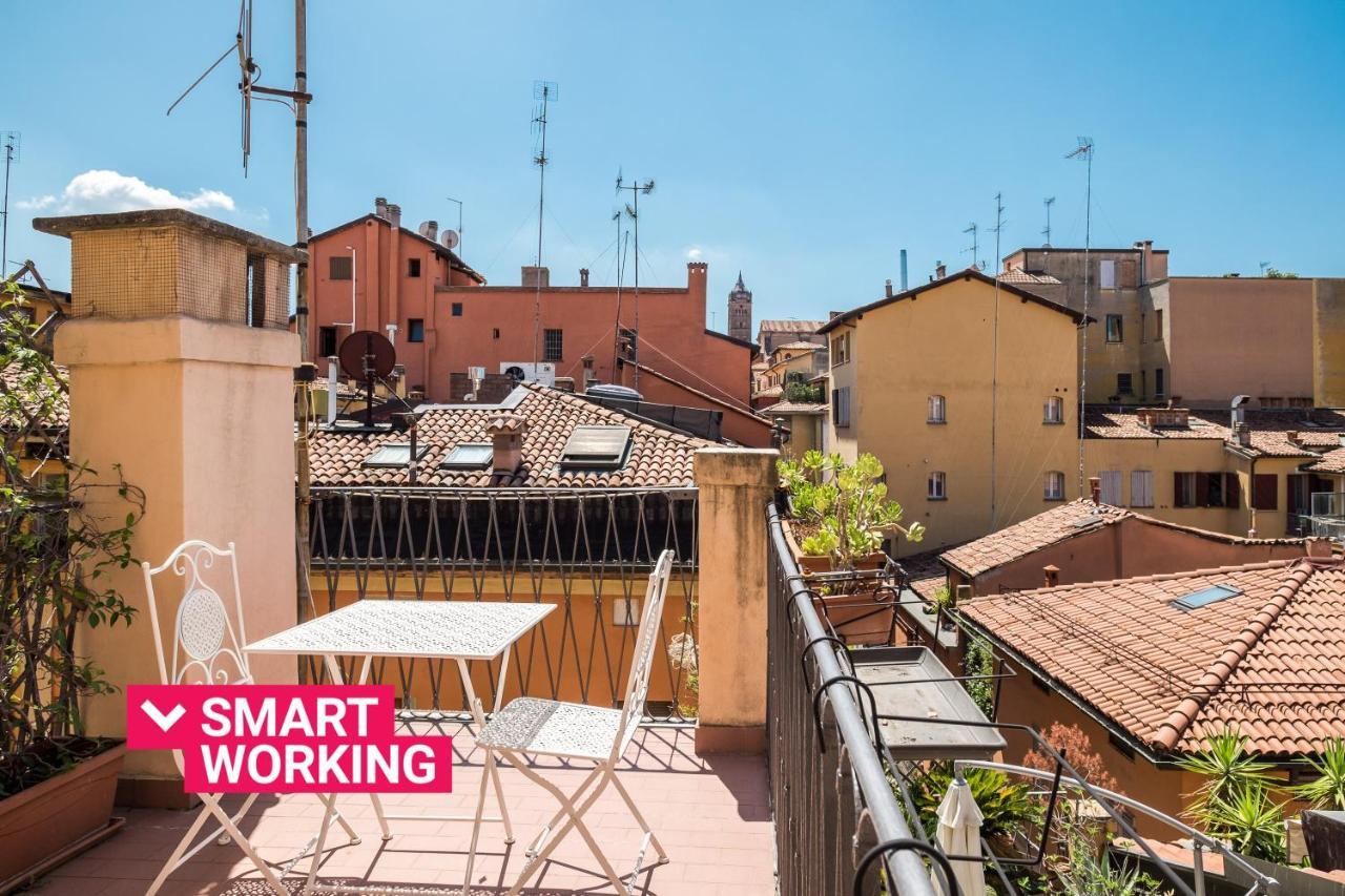 A Pochi Passi Dalla Finestrella Di Via Piella By Wonderful Italy Apartamento Bolonha Exterior foto